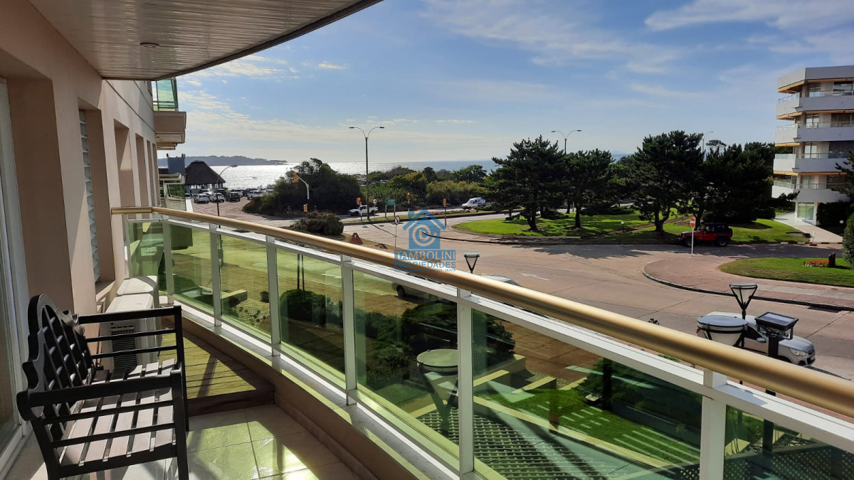 Apartamento ID.109 - Hermoso apartamento en primera linea de la playa mansa! Edificio exclusivo con Amenities! CONSULTENOS