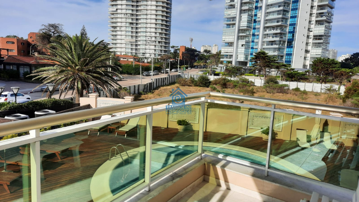 Apartamento ID.109 - Hermoso apartamento en primera linea de la playa mansa! Edificio exclusivo con Amenities! CONSULTENOS