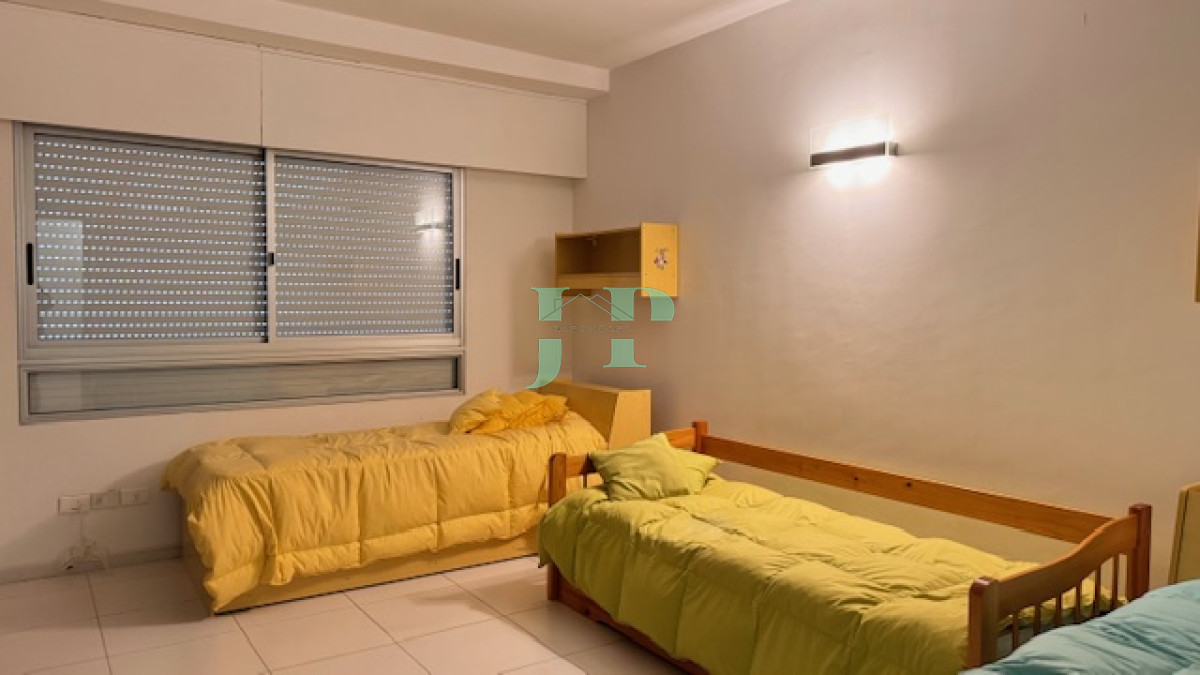 Apartamento ID.603 - Apartameto en plena peninsula de 3 domitorios 3 baños mas toilete. Consulte !!!!