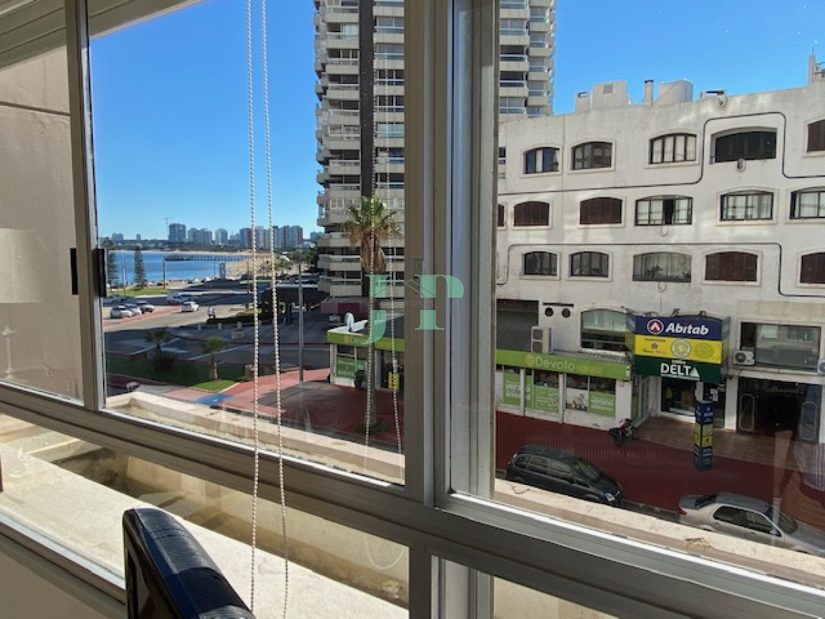 Apartamento ID.604 - Muy lindo departamento 2 domitorios 2 baños en plena entrada a la peninsula.