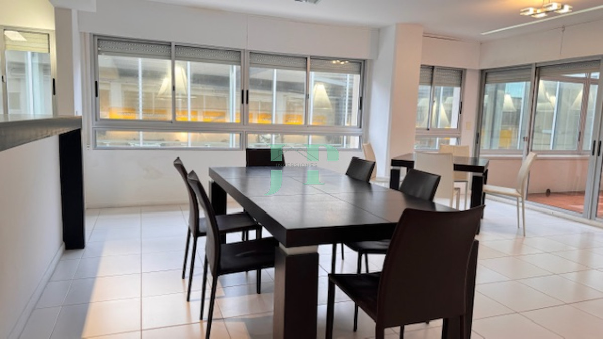 Apartamento ID.603 - Apartameto en plena peninsula de 3 domitorios 3 baños mas toilete. Consulte !!!!