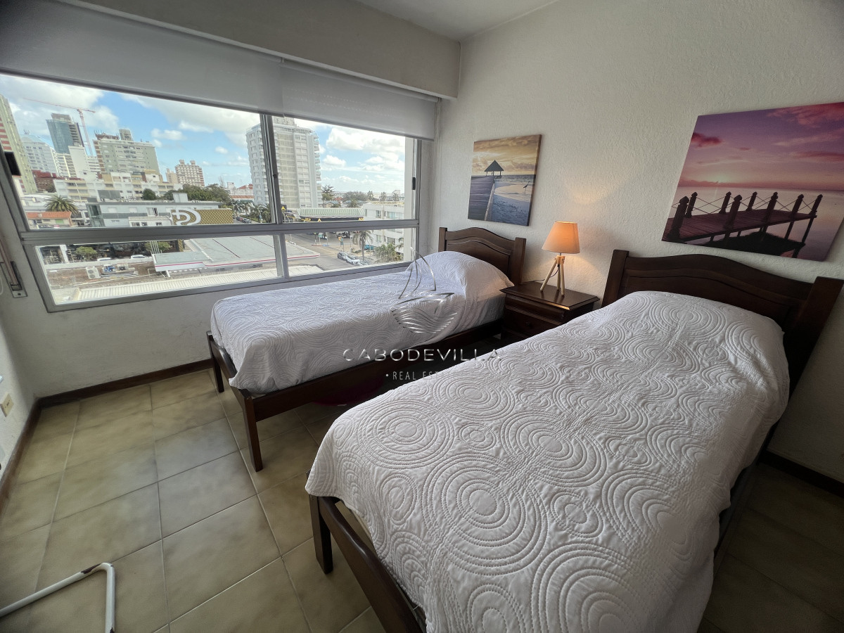 Apartamento ID.898 - Apartamento en Peninsula a pasos de la playa mansa y brava.