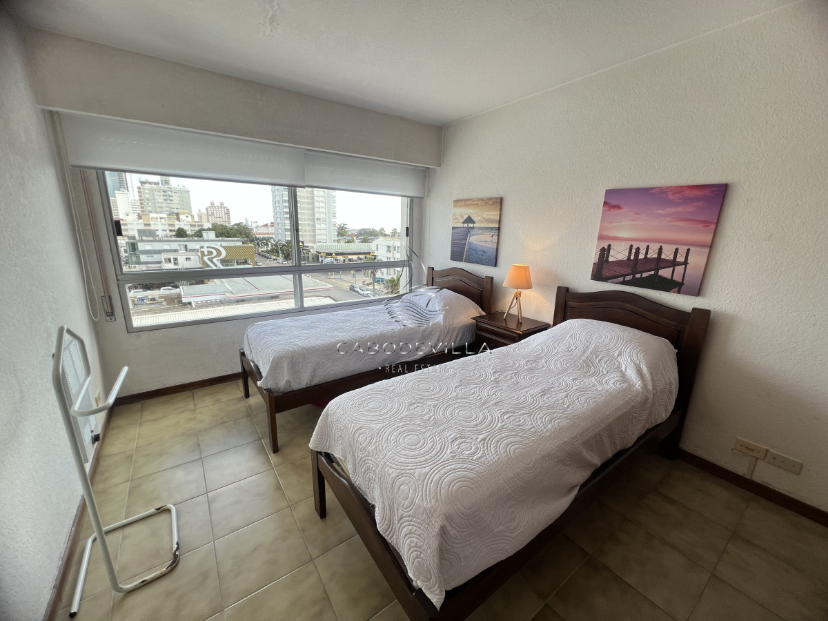 Apartamento ID.898 - Apartamento en Peninsula a pasos de la playa mansa y brava.