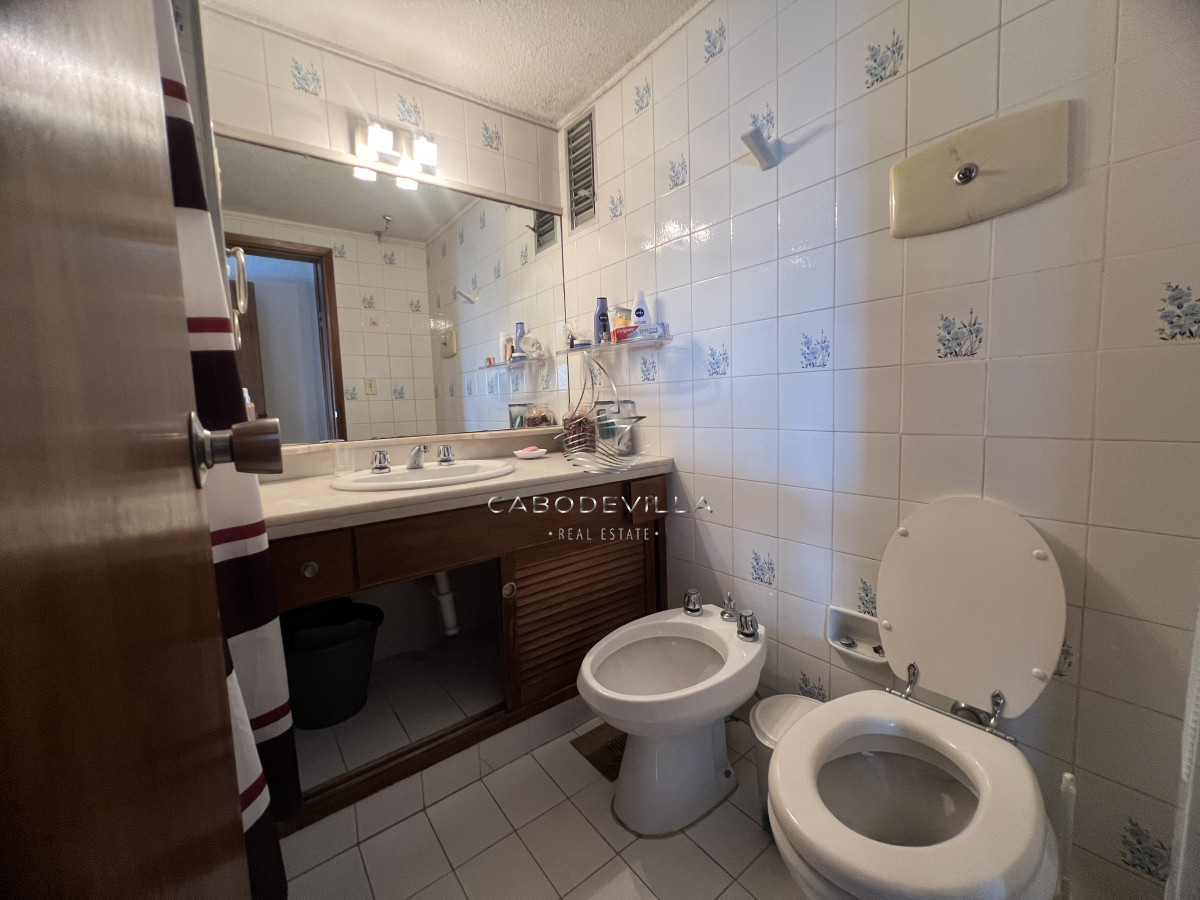 Apartamento ID.898 - Apartamento en Peninsula a pasos de la playa mansa y brava.