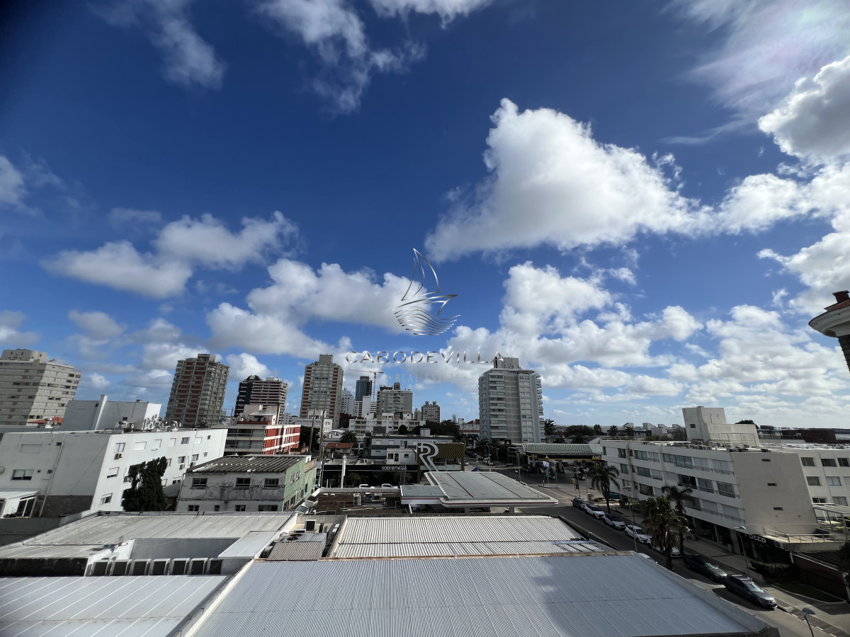 Apartamento ID.898 - Apartamento en Peninsula a pasos de la playa mansa y brava.