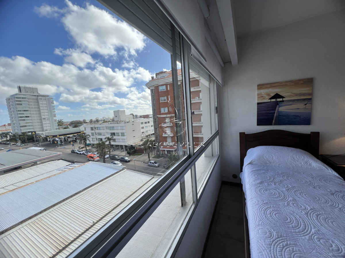 Apartamento ID.898 - Apartamento en Peninsula a pasos de la playa mansa y brava.