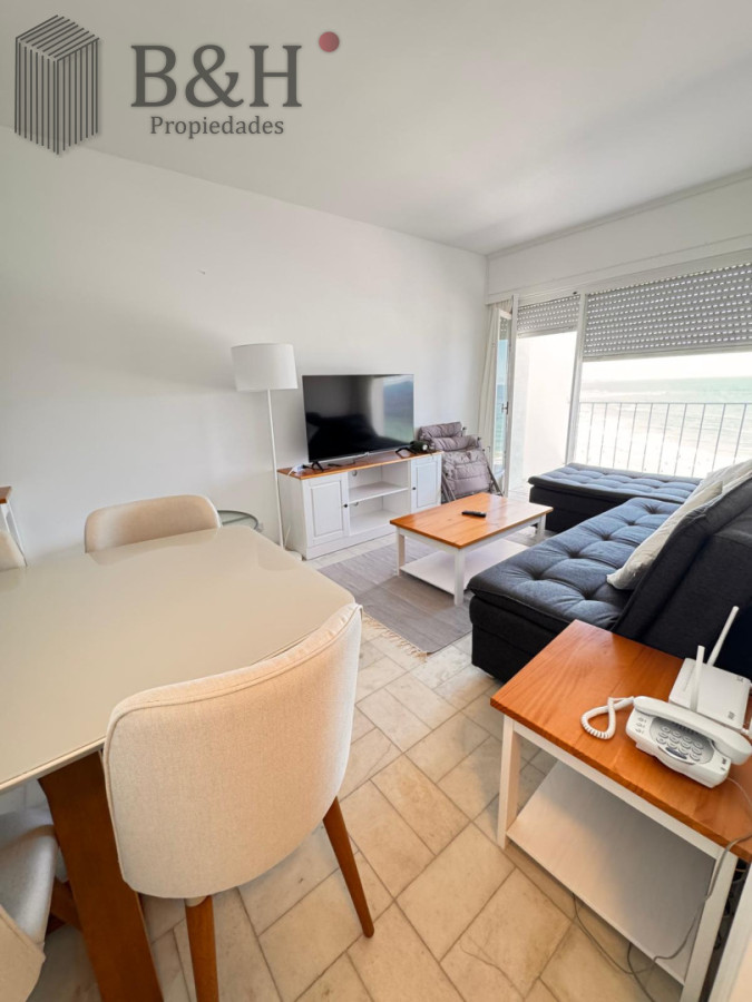 Apartamento ID.6253 - Apartamento en de 1 dormitorio frente a playa Brava.