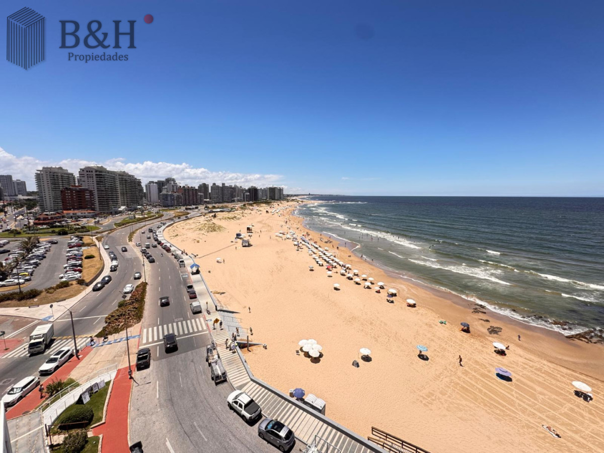 Apartamento ID.6253 - Apartamento en de 1 dormitorio frente a playa Brava.