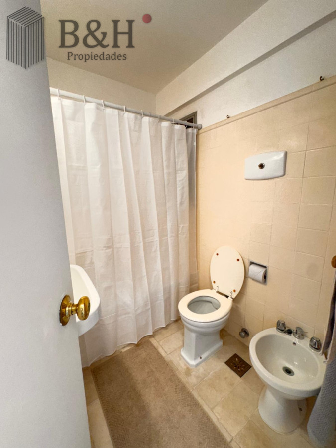 Apartamento ID.6253 - Apartamento en de 1 dormitorio frente a playa Brava.