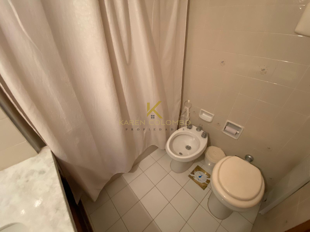 Apartamento ID.21095623 - Apto en Torre Gattas - 3 dor, 3 Baños ( 2 en suite), Balcon con vista a la playa mansa y brava. En una excelente Ubicacion. Consulte!!!!! por alquiler