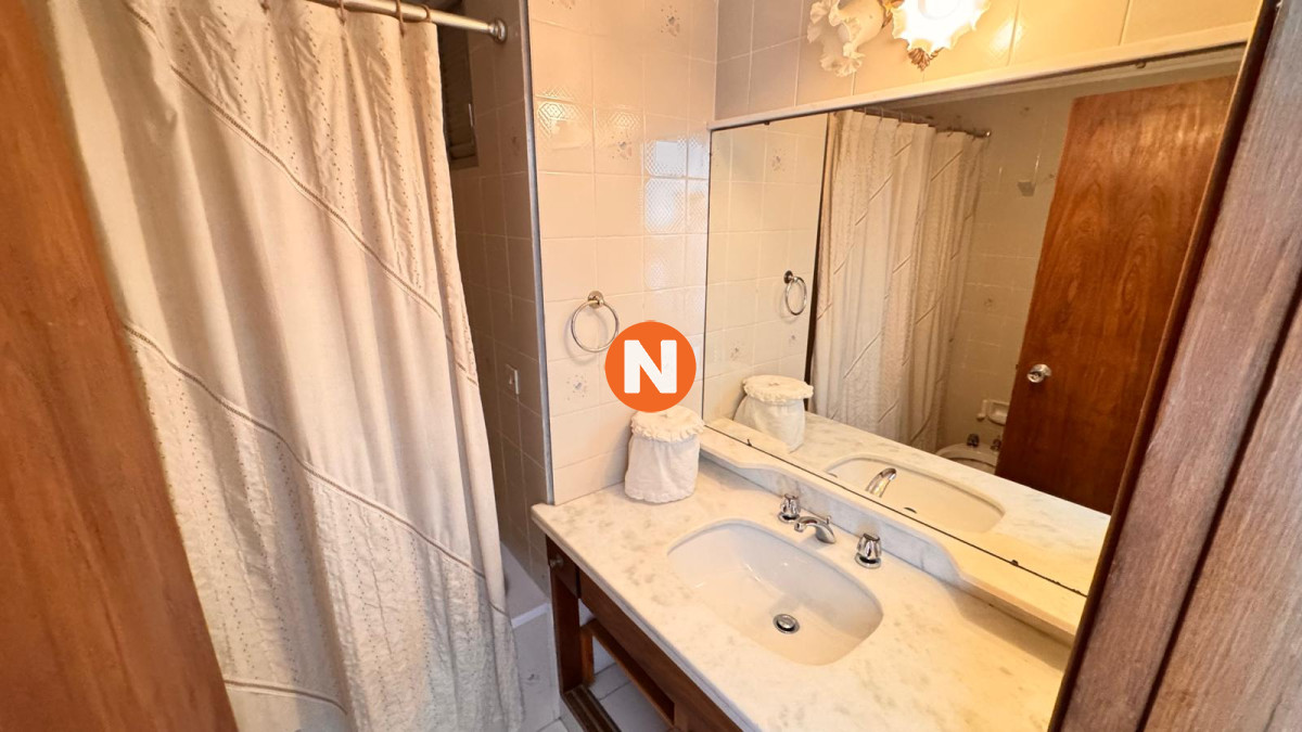 Apartamento Ref.224219 - Apto en Torre Gattas -3 dor, 3 Baños, Balcón con vista a la playa mansa y brava. 