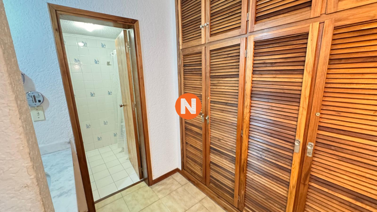 Apartamento Ref.224219 - Apto en Torre Gattas -3 dor, 3 Baños, Balcón con vista a la playa mansa y brava. 