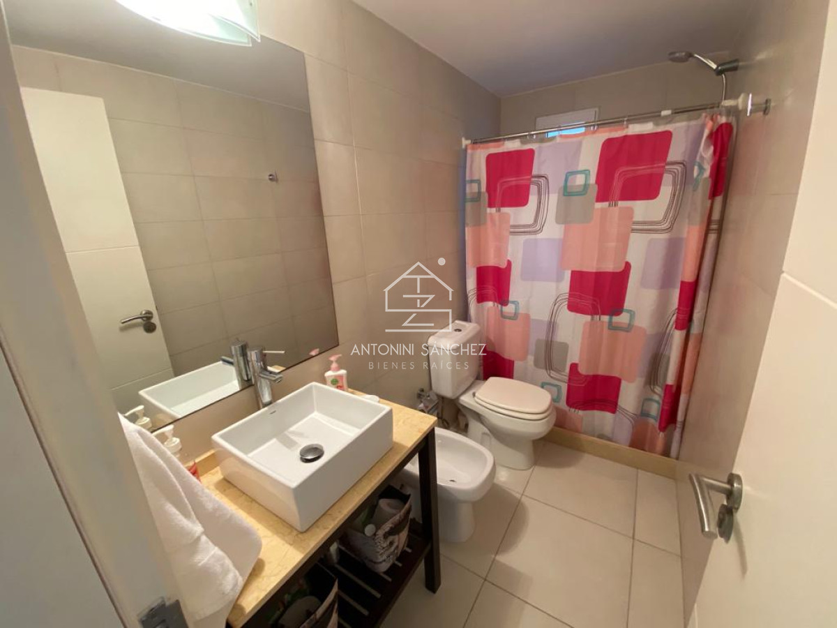 Apartamento ID.1107 - Peninsula - Punta del Este - 3 dormitporios mas terraza propia!!