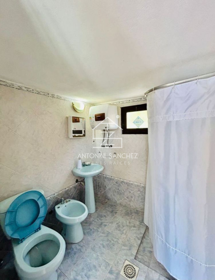 Local Comercial ID.2441 - Muy buen Local Comercial en MANANTIALES! Consultenos