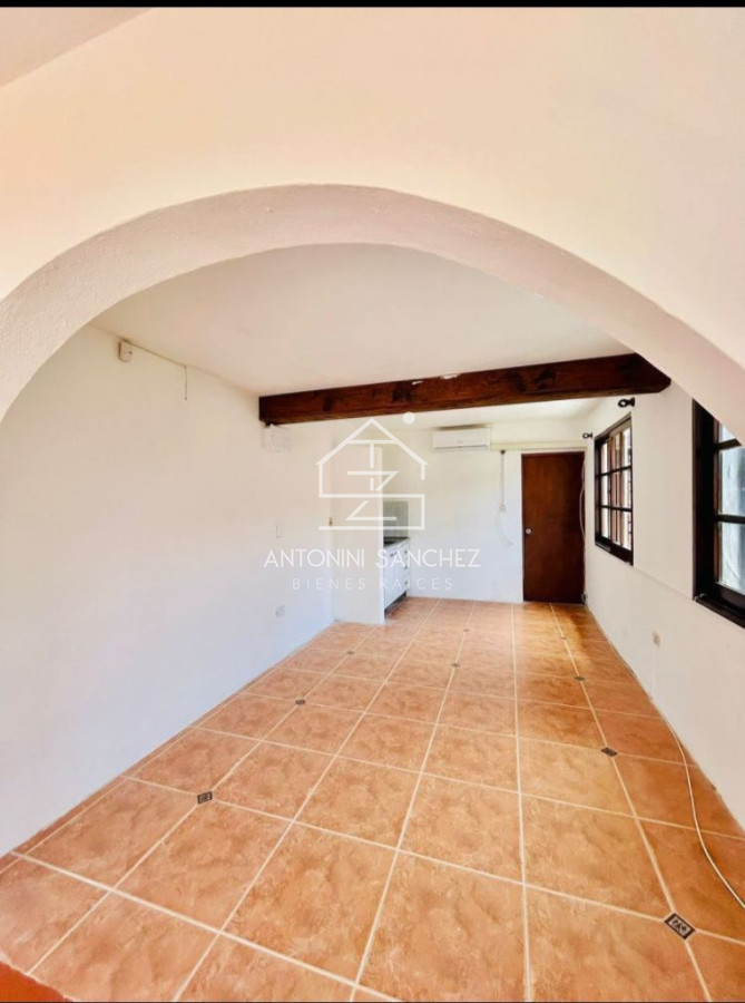 Local Comercial ID.2441 - Muy buen Local Comercial en MANANTIALES! Consultenos