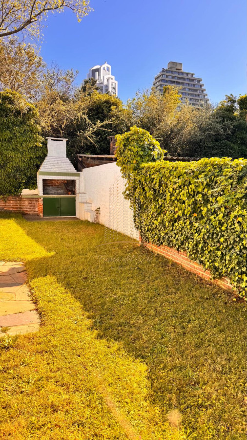 Casa ID.817 - Casa en venta en Punta del Este, mansa a 500 mts del mar! 