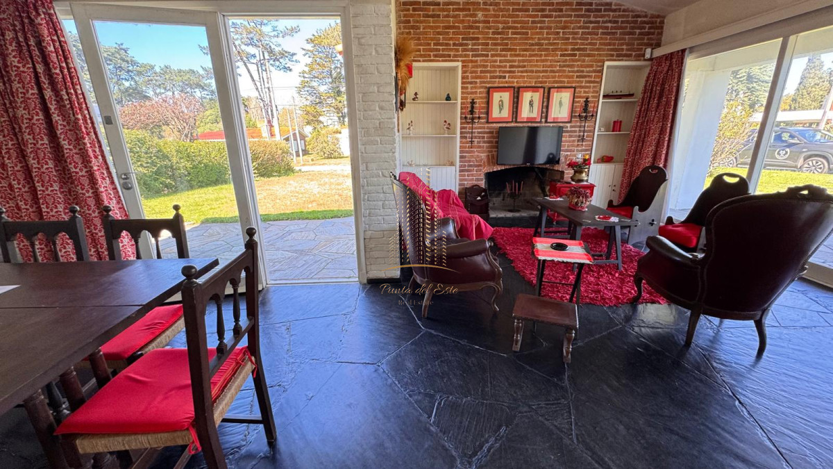 Casa ID.817 - Casa en venta en Punta del Este, mansa a 500 mts del mar! 