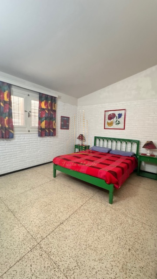 Casa ID.817 - Casa en venta en Punta del Este, mansa a 500 mts del mar! 