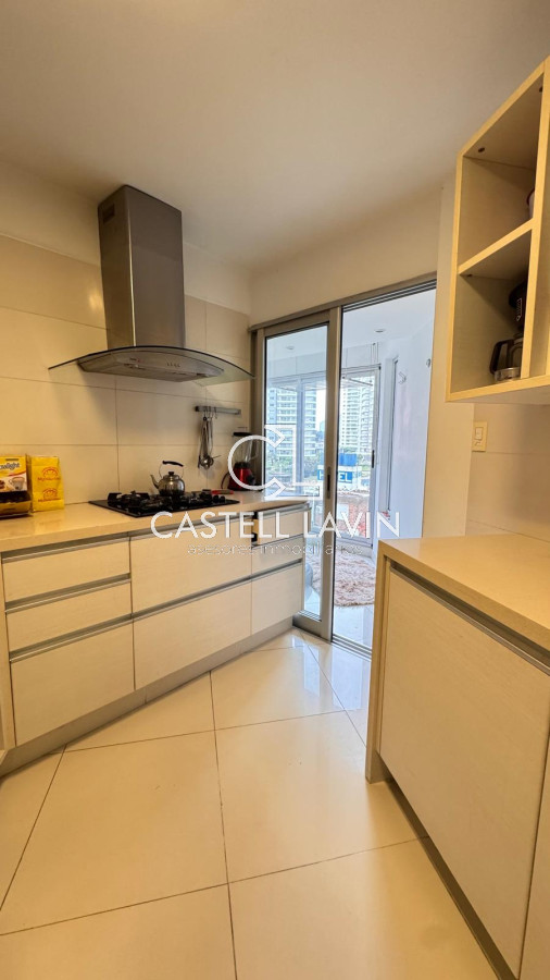 Apartamento ID.659 - Venta Apartamento 2 Dormitorios frente a la playa Brava Punta del Este