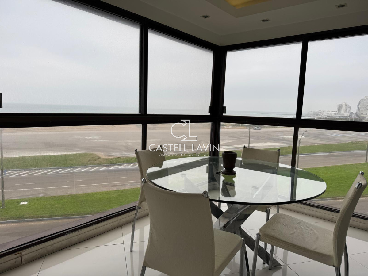 Apartamento ID.659 - Venta Apartamento 2 Dormitorios frente a la playa Brava Punta del Este