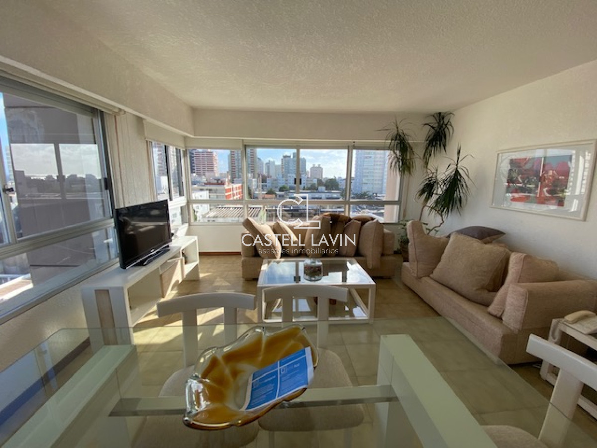 Apartamento ID.421 - Venta Apartamento 2 dormitorios Peninsula Punta del Este