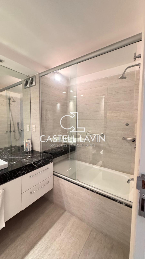 Apartamento ID.659 - Venta Apartamento 2 Dormitorios frente a la playa Brava Punta del Este