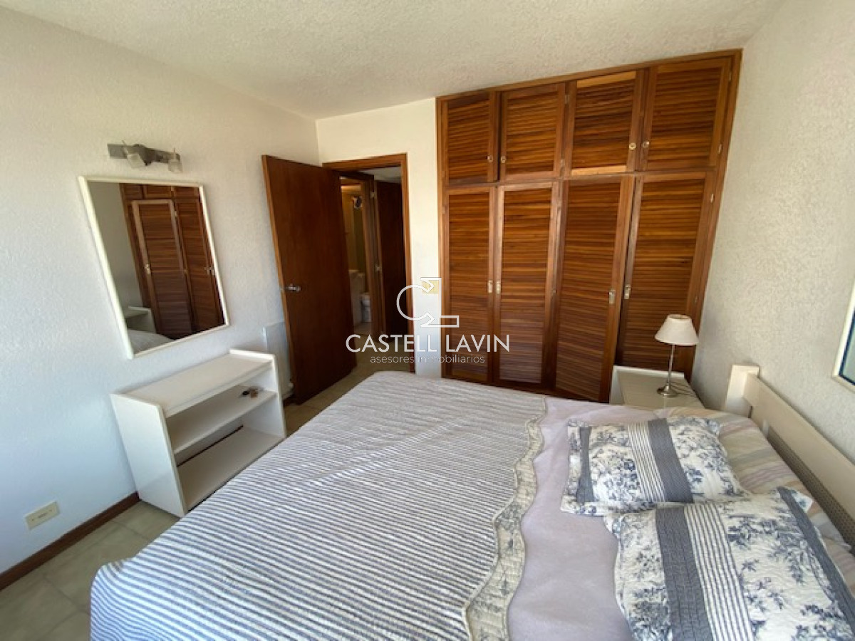 Apartamento ID.421 - Venta Apartamento 2 dormitorios Peninsula Punta del Este