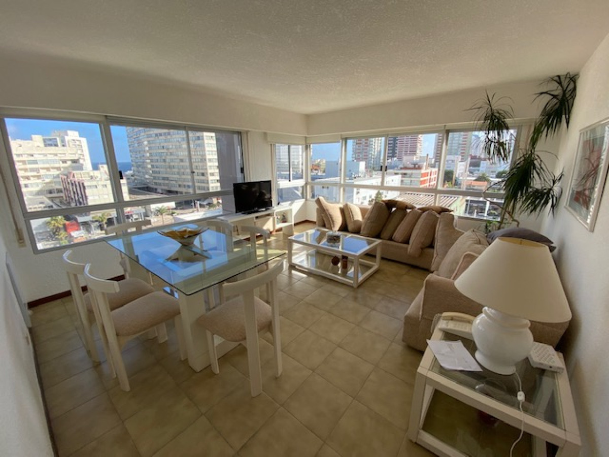 Venta Apartamento 2 dormitorios Peninsula Punta del Este