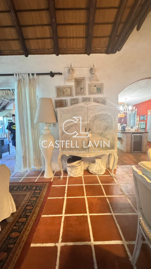 Casa ID.467 - Venta Casa 4 Dormitorios con piscina en Pinares Maldonado