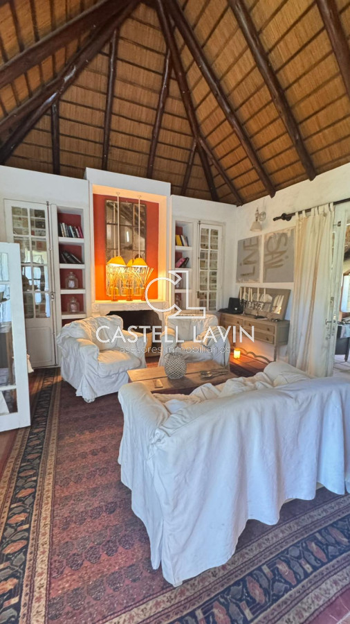 Casa ID.467 - Venta Casa 4 Dormitorios con piscina en Pinares Maldonado