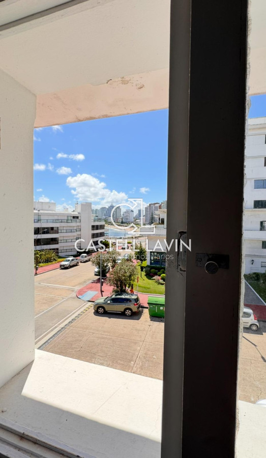 Casa ID.419 - Casa a pasos de la rambla mansa - Apta para Hostel y gastronomía.