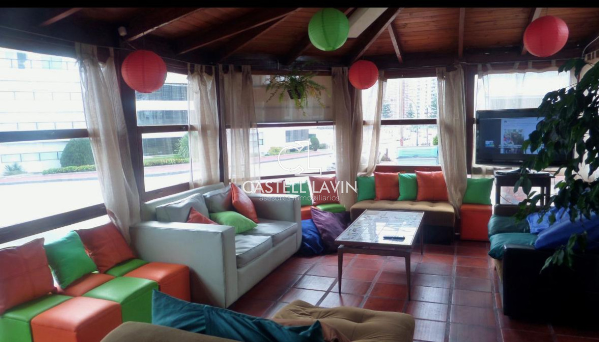 Casa ID.419 - Casa a pasos de la rambla mansa - Apta para Hostel y gastronomía.