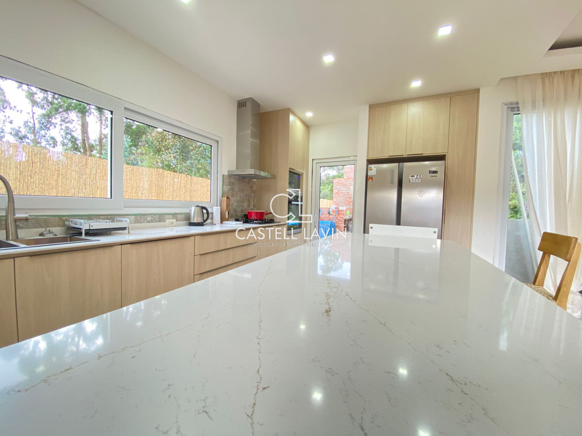 Casa ID.469 - Venta Casa a Estrenar en Marly Beverly Hills Punta del Este