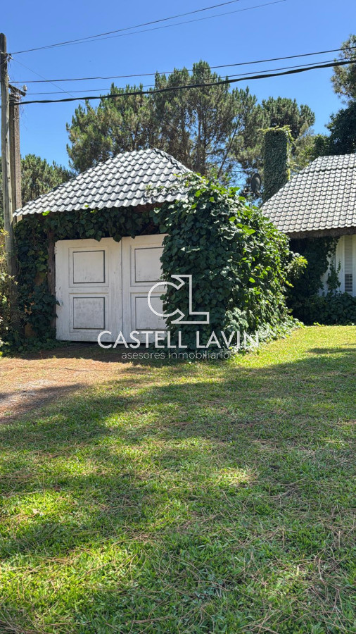 Casa ID.467 - Venta Casa 4 Dormitorios con piscina en Pinares Maldonado