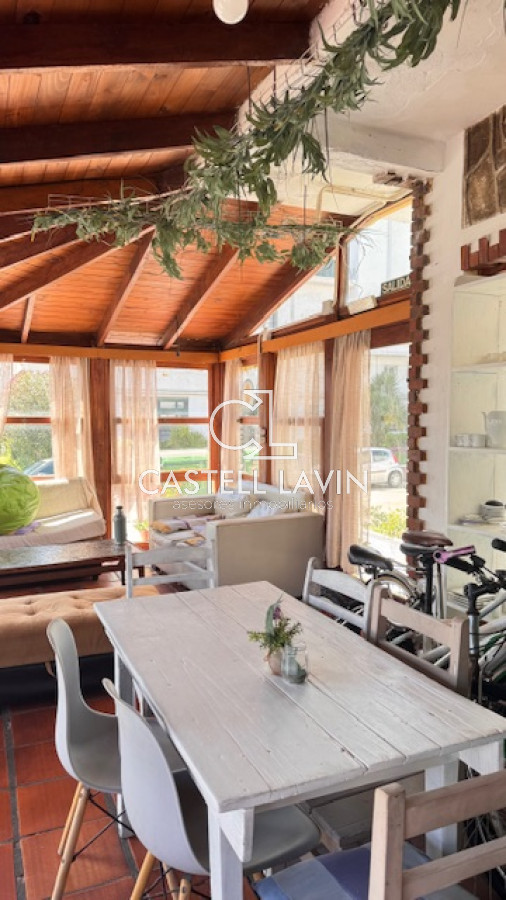 Casa ID.419 - Casa a pasos de la rambla mansa - Apta para Hostel y gastronomía.
