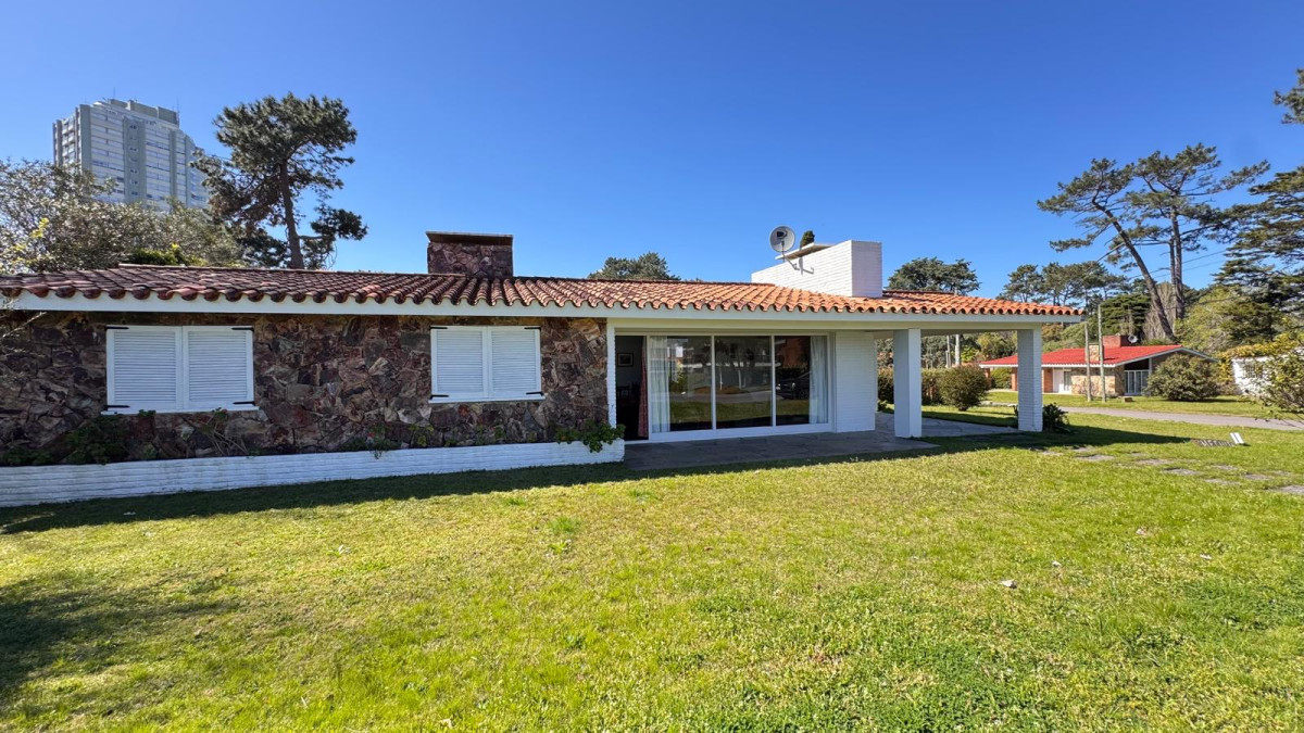 Venta Casa 3 Dormitorios en Barrio Arcobaleno Punta del Este