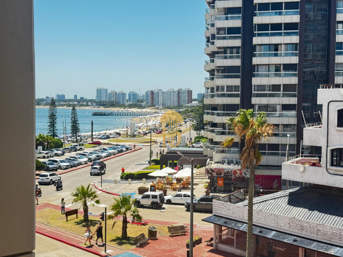 Apartamento de  2 dormitorio y 1 baños -En la peninsula -id-516