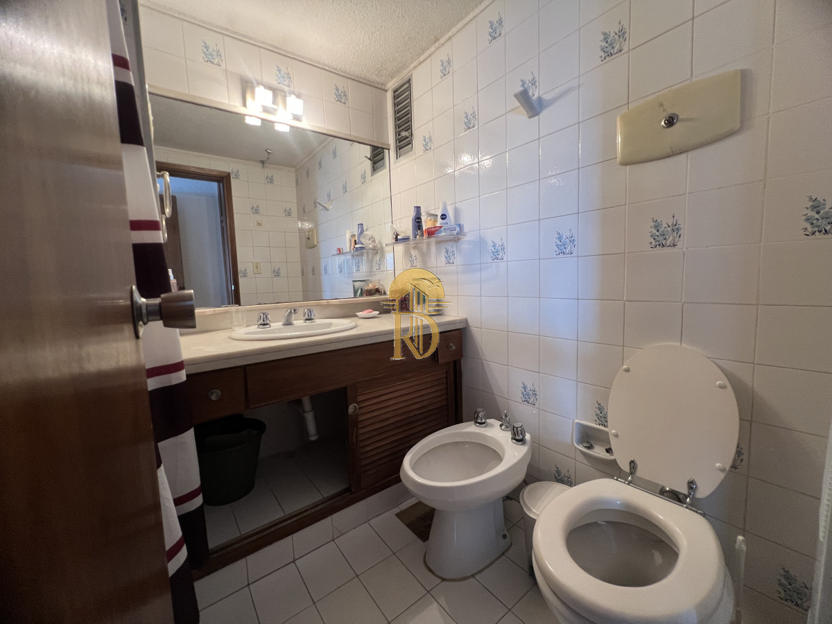 Apartamento en Peninsula a pasos de la playa mansa y brava. -id-275-11