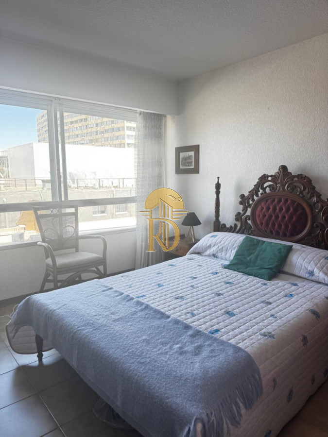 Apartamento de  2 dormitorio y 1 baños -En la peninsula -id-516