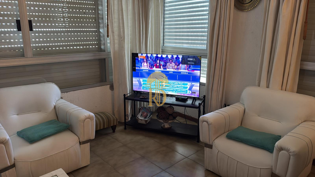 Apartamento de  2 dormitorio y 1 baños -En la peninsula -id-516-1