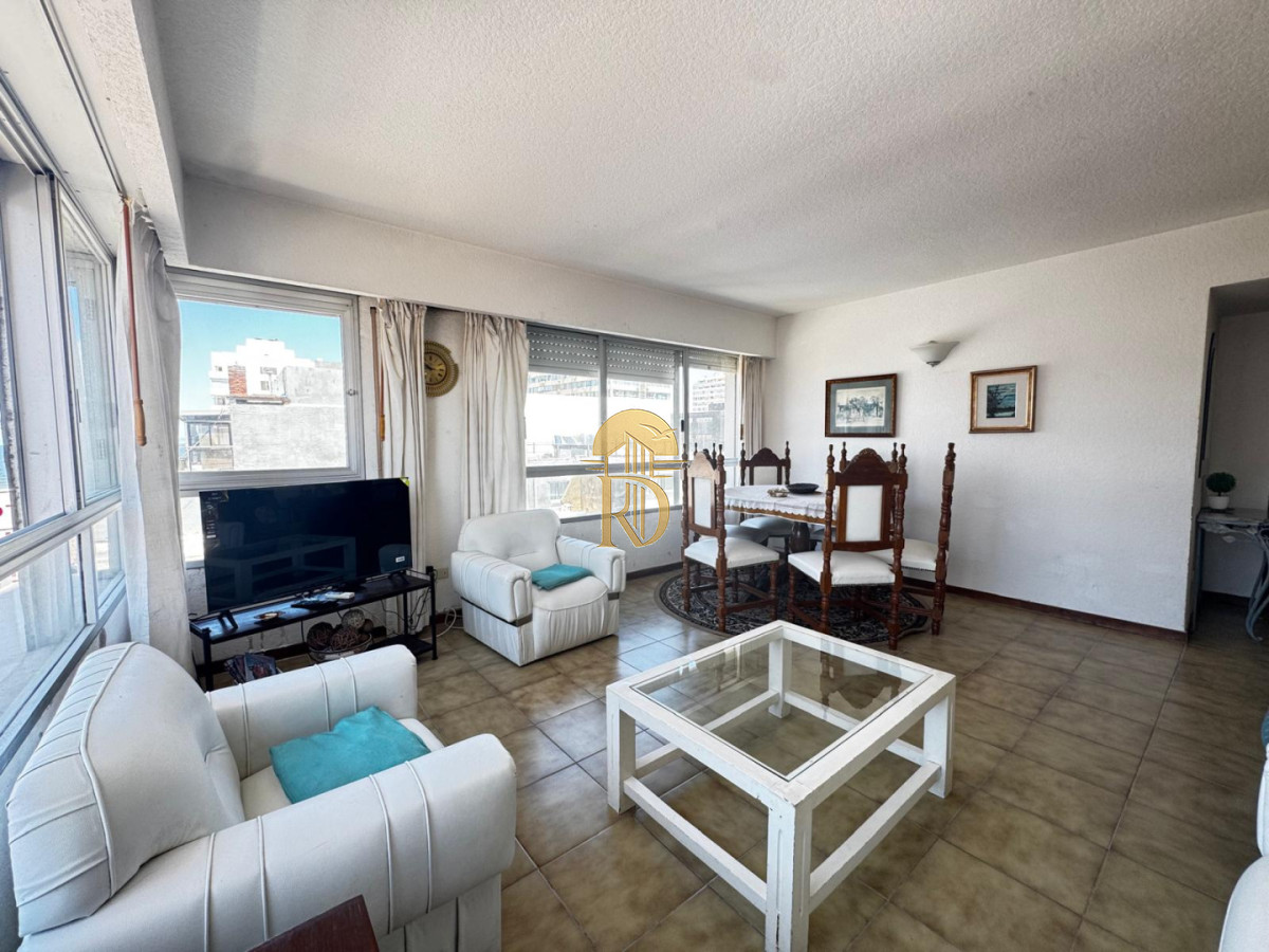 Apartamento de  2 dormitorio y 1 baños -En la peninsula -id-516