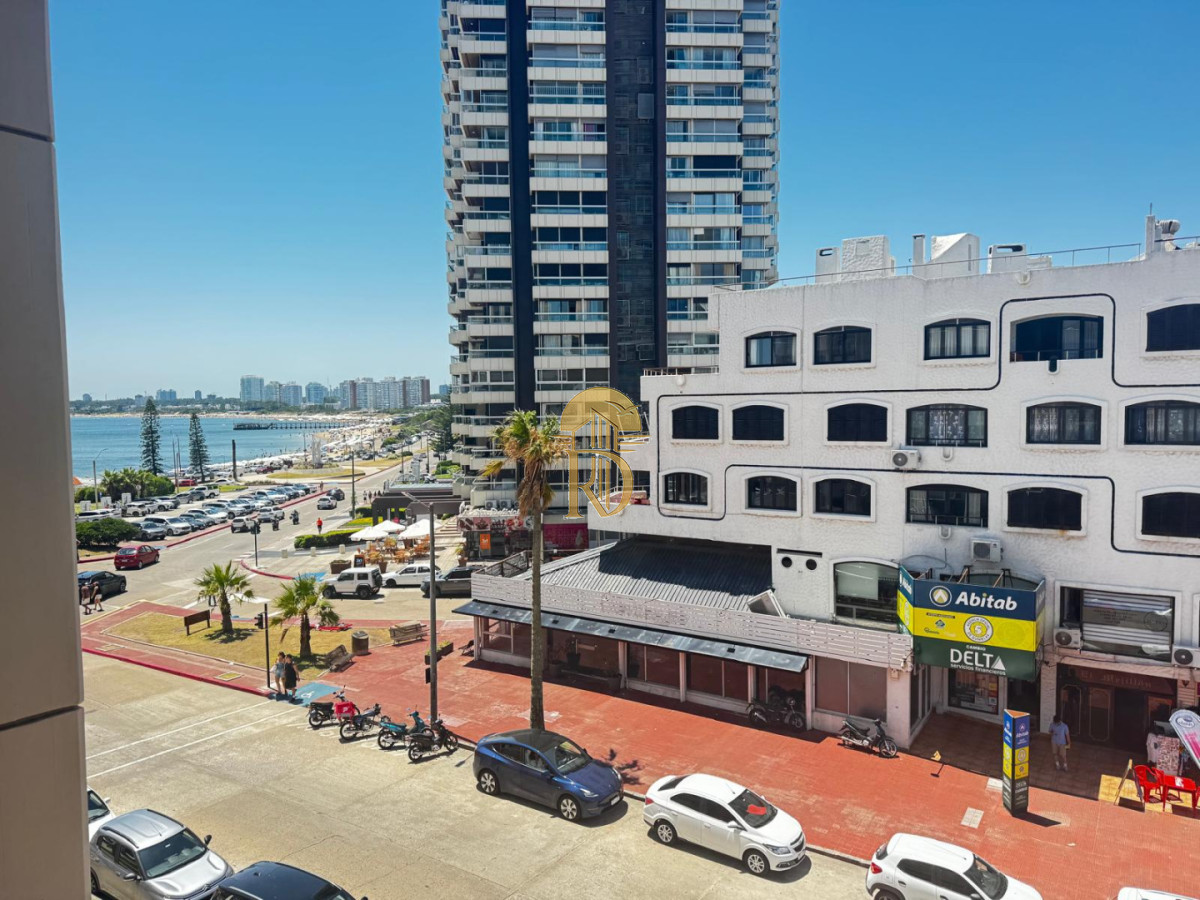 Apartamento de  2 dormitorio y 1 baños -En la peninsula -id-516