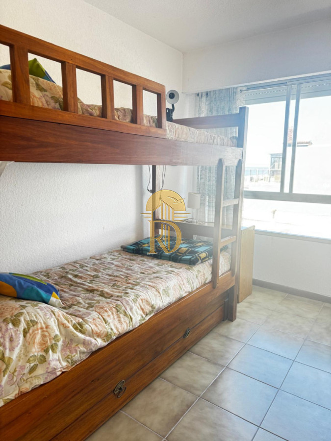 Apartamento de  2 dormitorio y 1 baños -En la peninsula -id-516