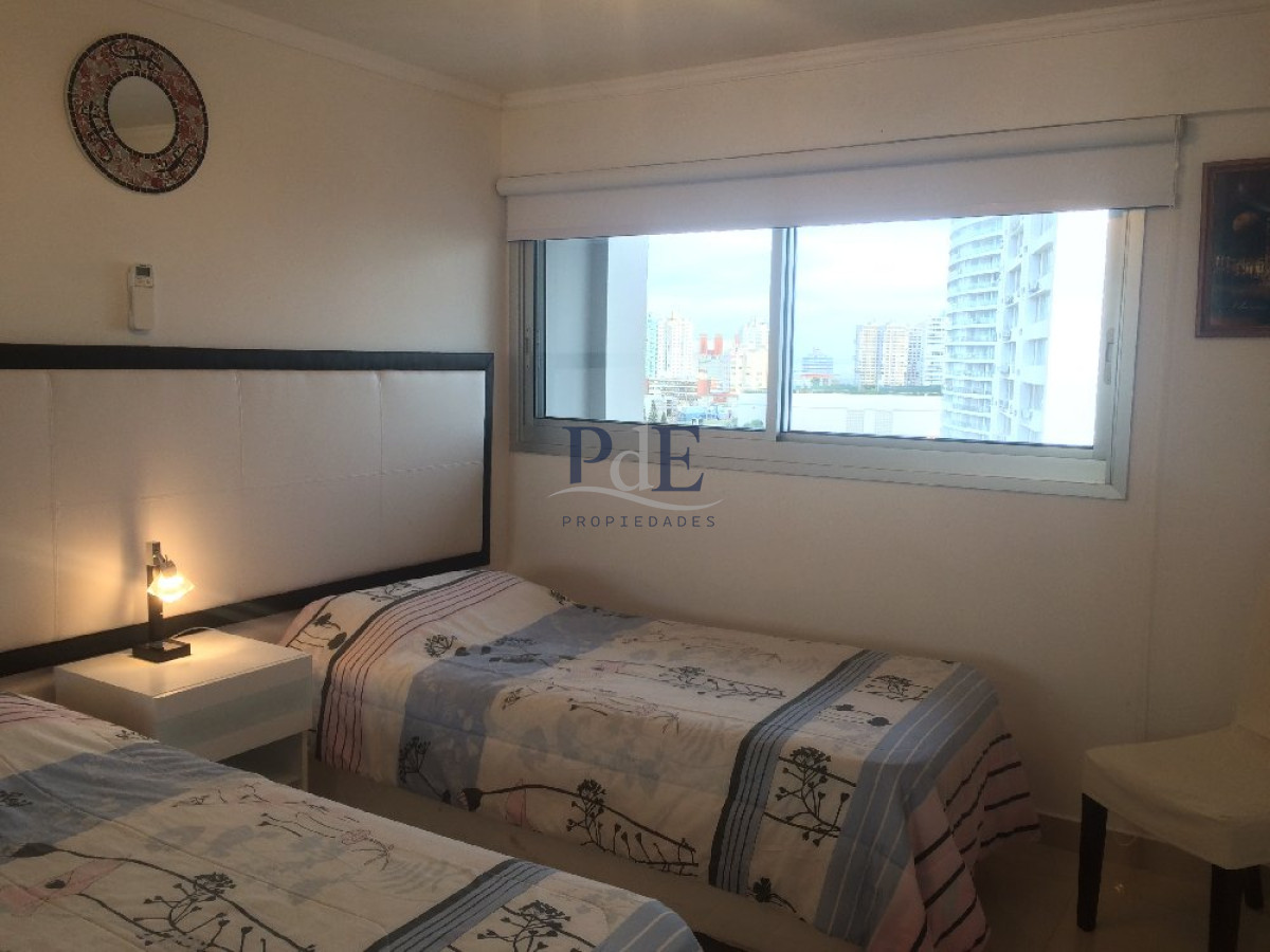 Muy buen apartamento en zona Mansa no dude en consultar!! - Imagen 10