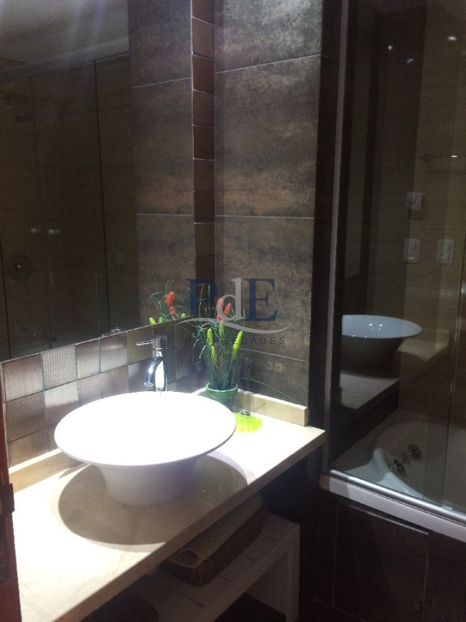 Muy buen apartamento en zona Mansa no dude en consultar!! - Imagen 12