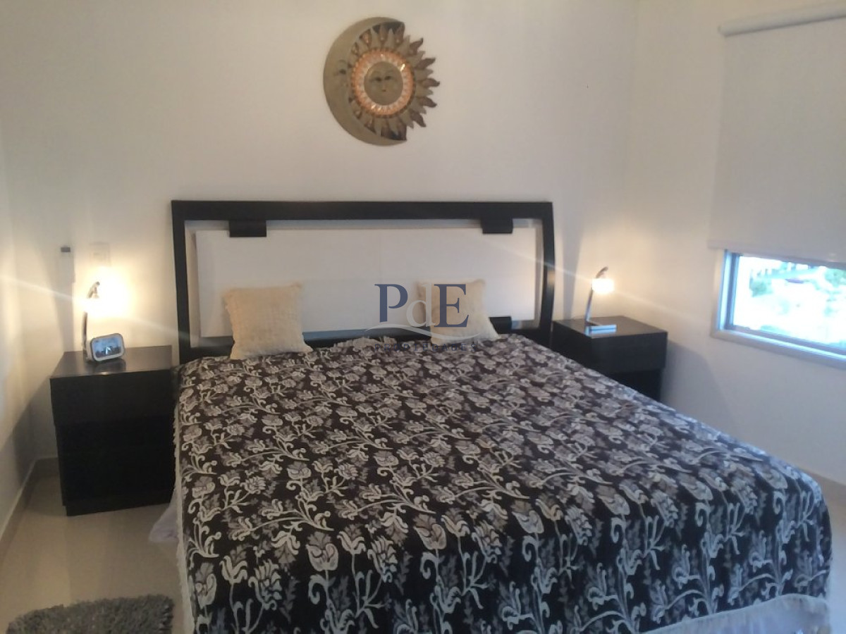 Muy buen apartamento en zona Mansa no dude en consultar!! - Imagen 13