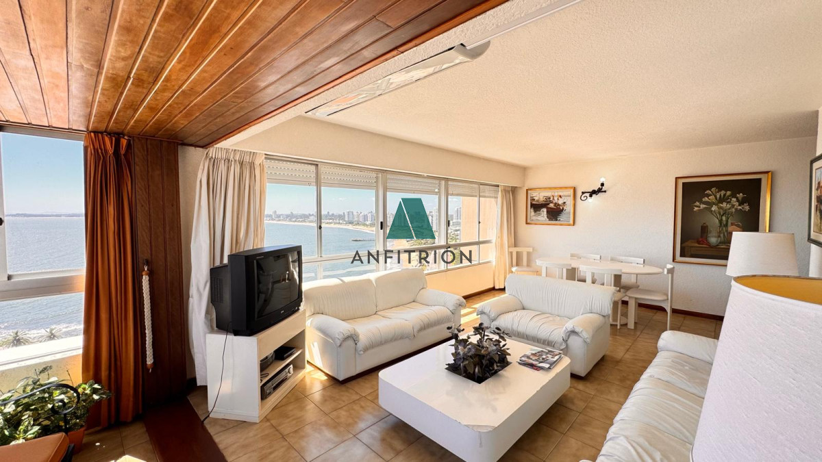 Apartamento ID.114 - Apto en Torre Gattas -3 dor, 3 Baños, Balcón con vista a la playa mansa y brava. 