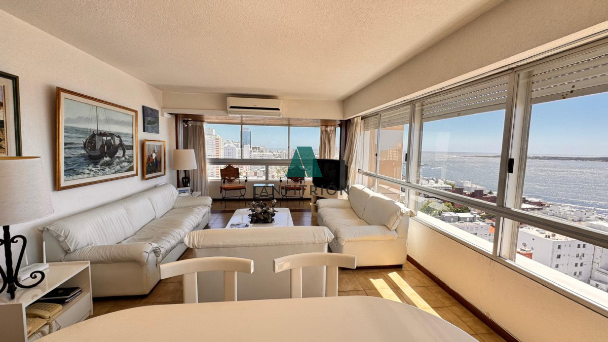 Apartamento ID.114 - Apto en Torre Gattas -3 dor, 3 Baños, Balcón con vista a la playa mansa y brava. 