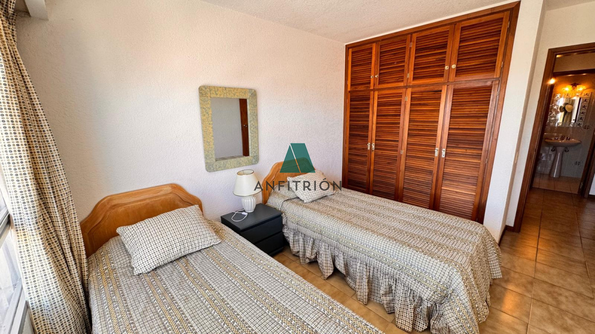 Apartamento ID.114 - Apto en Torre Gattas -3 dor, 3 Baños, Balcón con vista a la playa mansa y brava. 