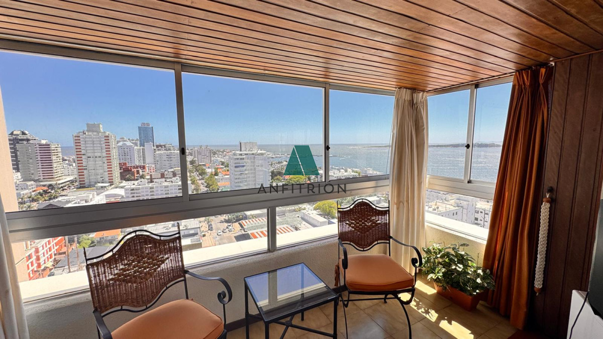Apartamento ID.114 - Apto en Torre Gattas -3 dor, 3 Baños, Balcón con vista a la playa mansa y brava. 
